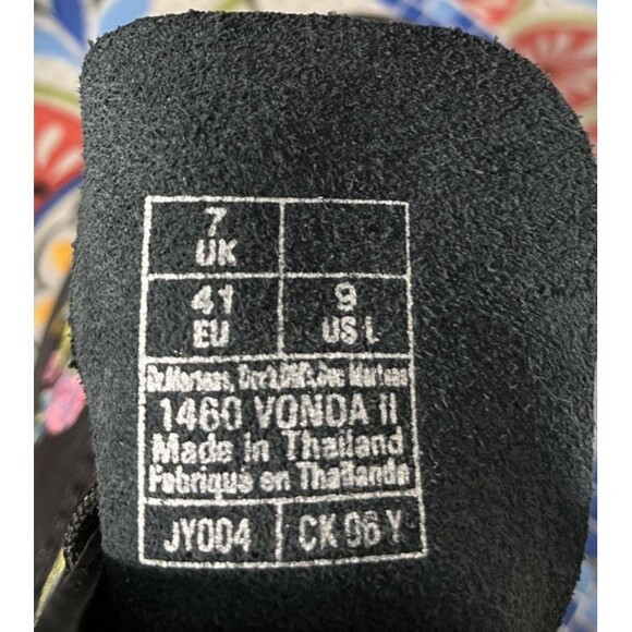 Dr. Doc Martens 1460 Vonda II Women’s 9 Black Leather 8-Eye Lace Up Ankle Boots - Picture 10 of 10